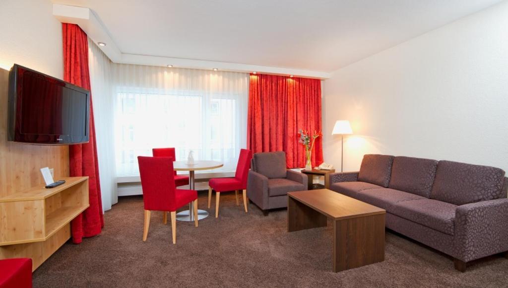 Central Apartments Давос Экстерьер фото