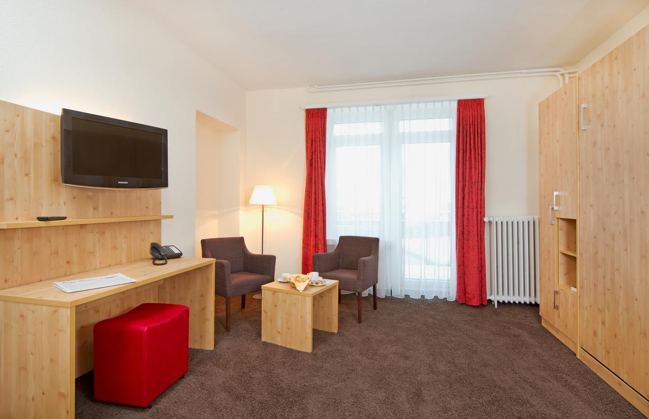 Central Apartments Давос Экстерьер фото