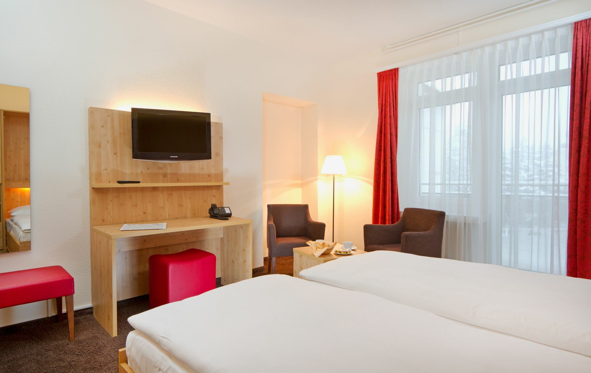Central Apartments Давос Экстерьер фото