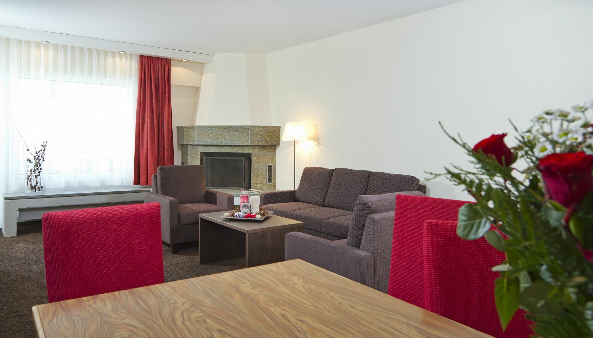 Central Apartments Давос Экстерьер фото