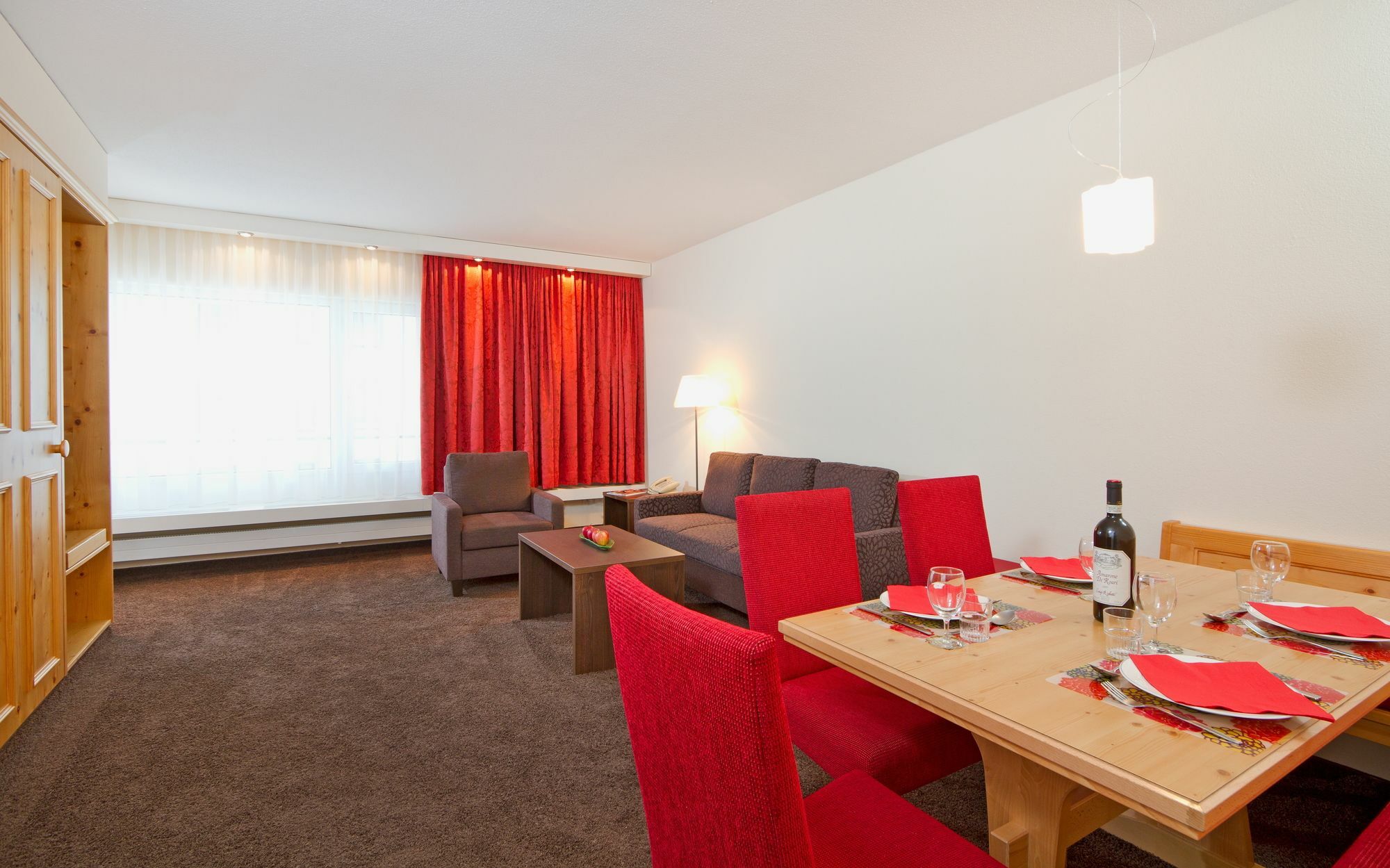 Central Apartments Давос Экстерьер фото